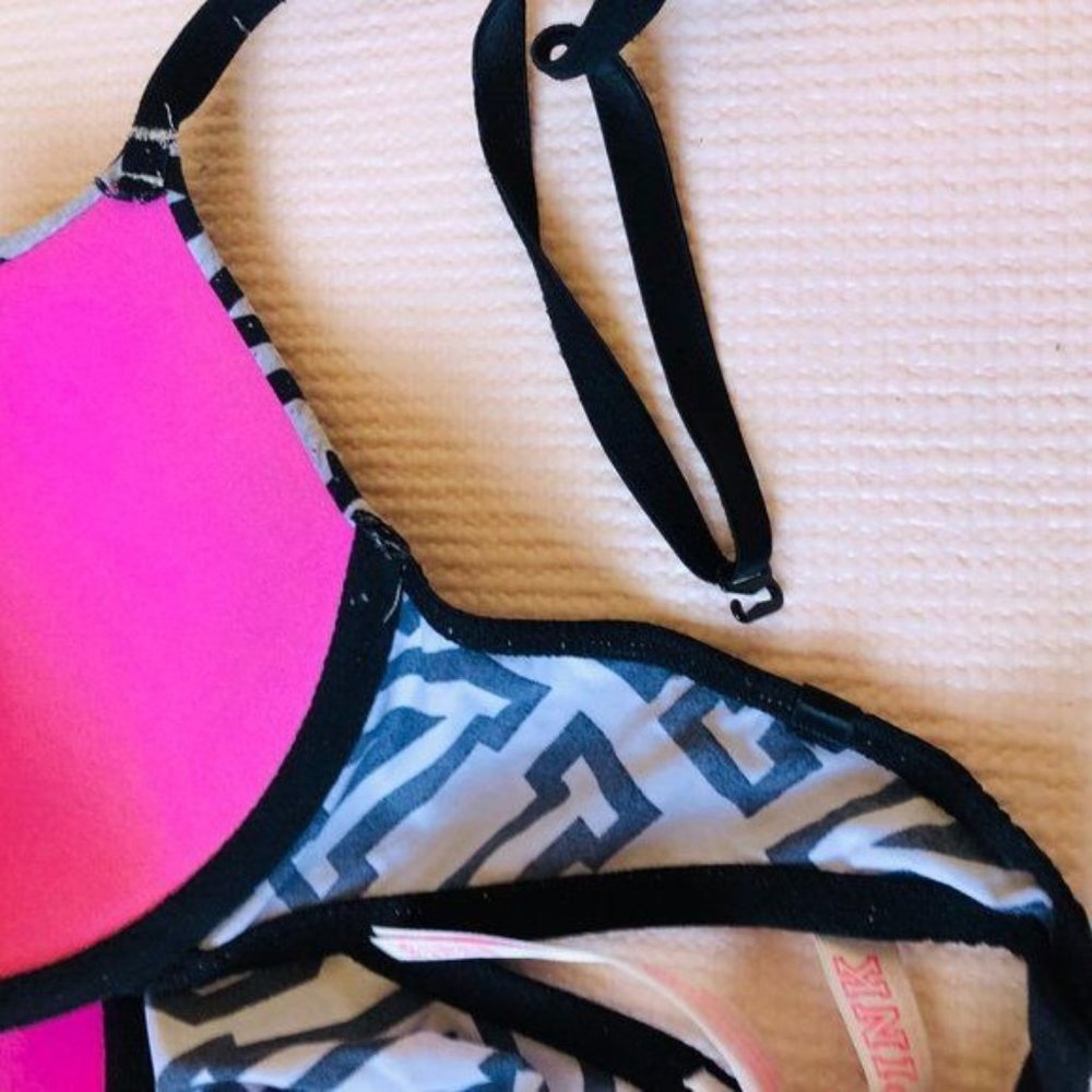 SOLD.  NWOT VS Victoria Secret Pink Logo Bra- Size 32C - Picture 7 of 7